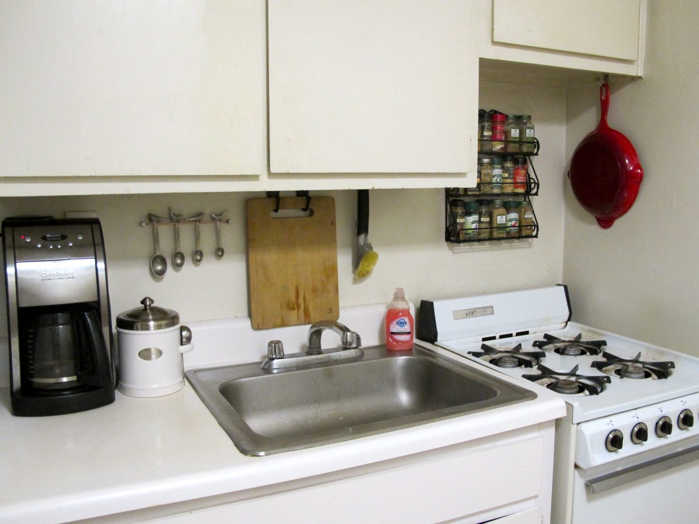 Arrumação de uma cozinha :: Fotos e imagens
