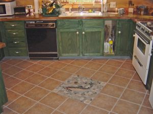 Chão de cozinha com mosaico